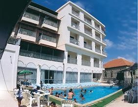 Hotel Le Crillon Brummana Esterno foto