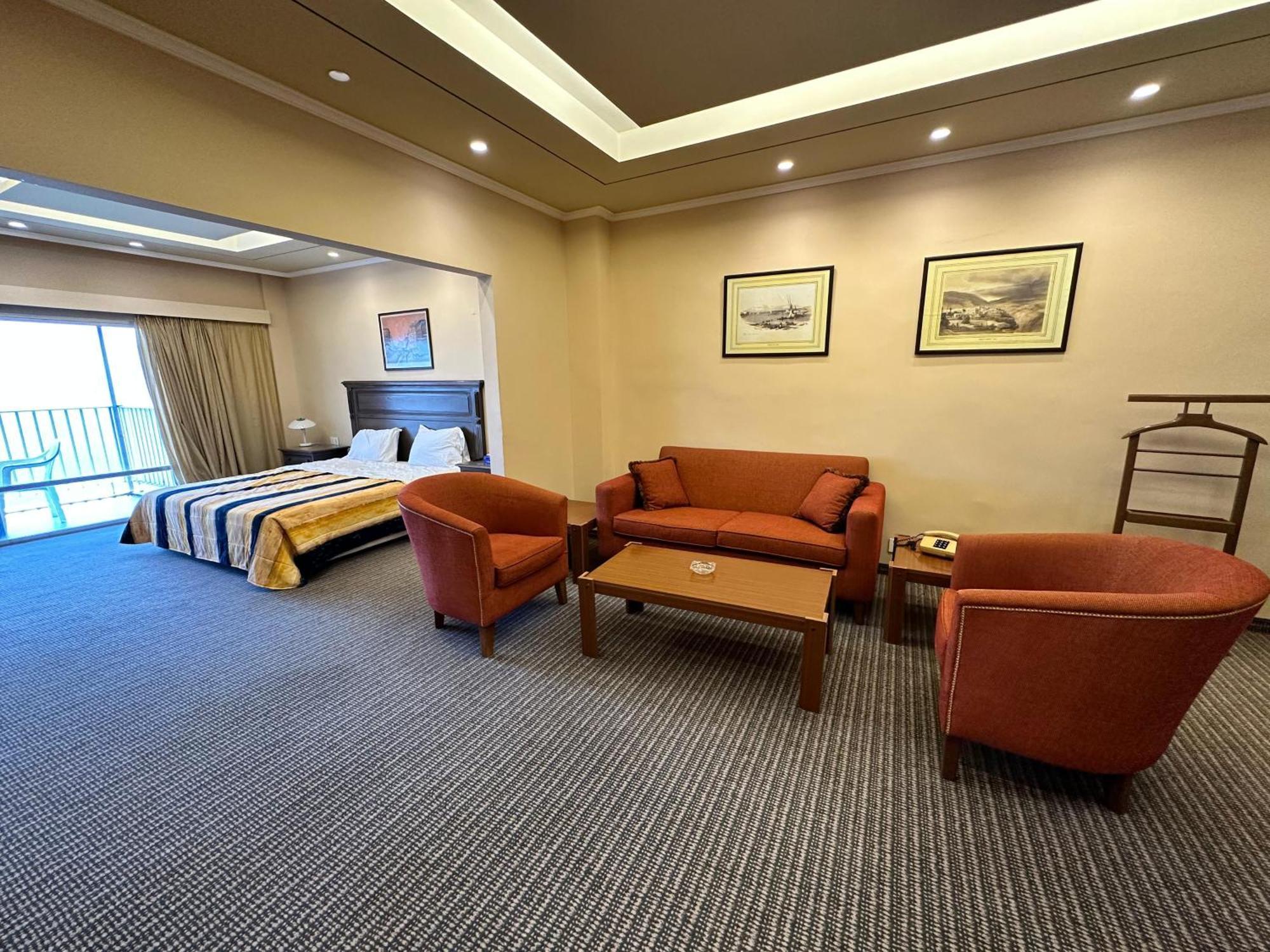 Hotel Le Crillon Brummana Esterno foto