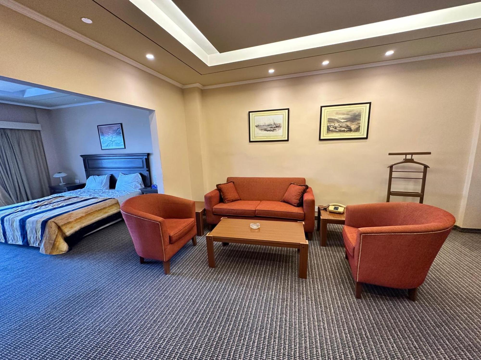 Hotel Le Crillon Brummana Esterno foto