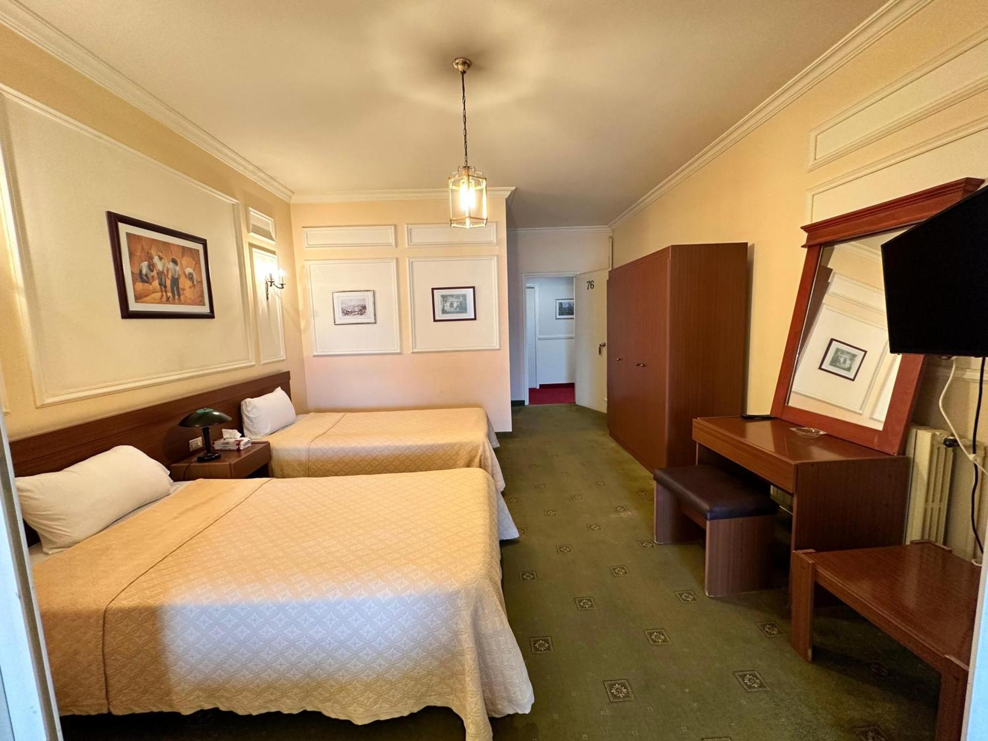 Hotel Le Crillon Brummana Esterno foto